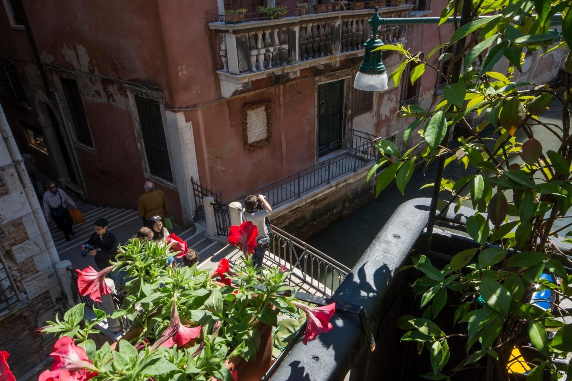 Hébergement Double Classique avec Balcon - Vue sur Canal